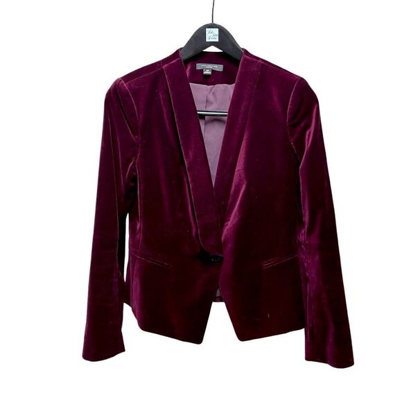 🌟NEW🌟Ann Taylor🌟Velvet Maroon 2 Piece Suite - Picture 1 of 4